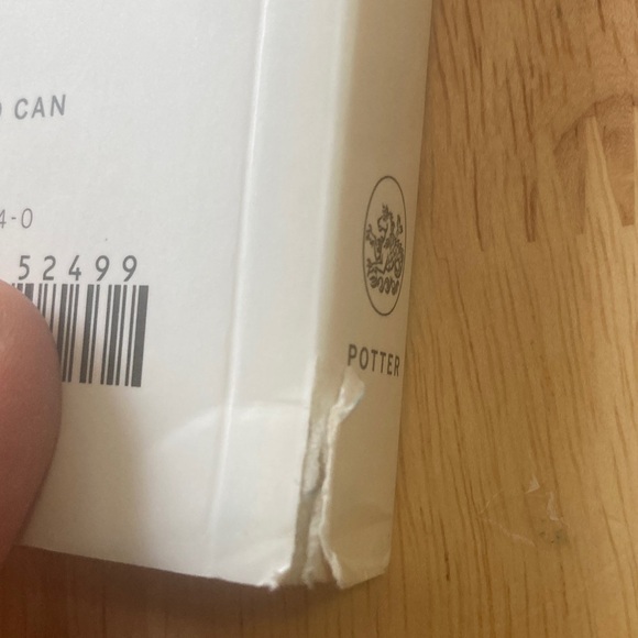 The Home Edit Book - Organizing Guide - Picture 4 of 9